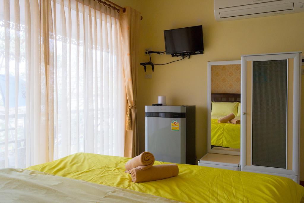 Rak Ban Kerd House Ξενοδοχείο Ko Si Chang Δωμάτιο φωτογραφία