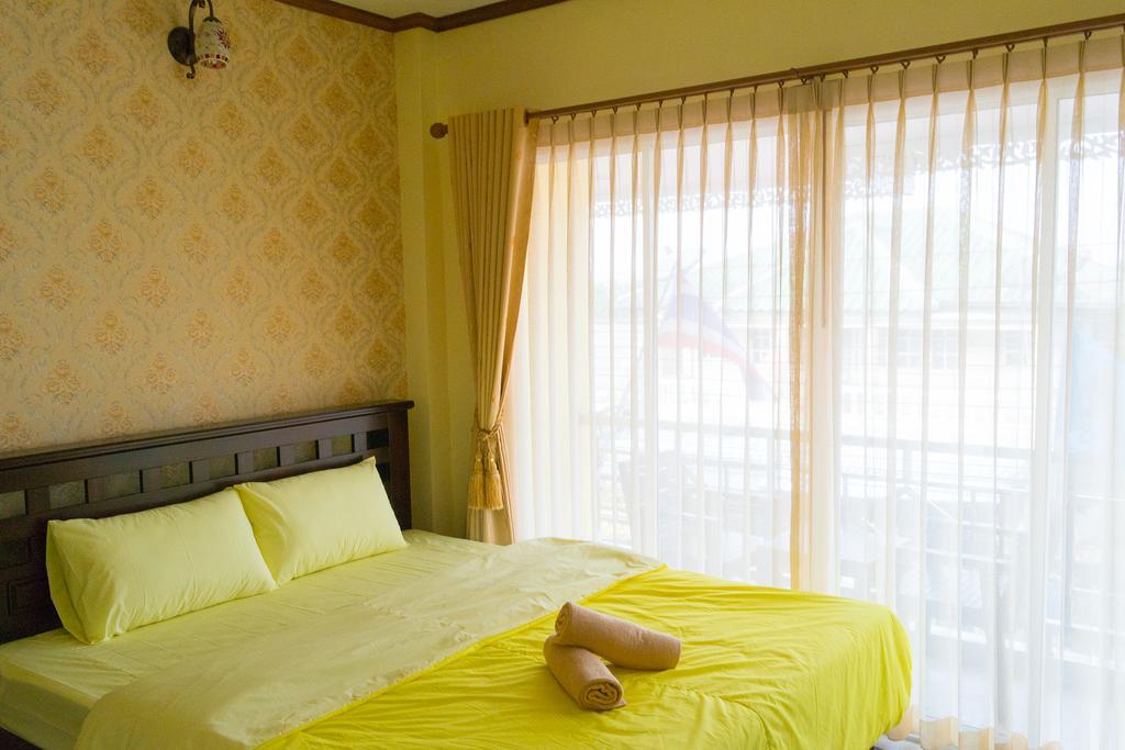 Rak Ban Kerd House Ξενοδοχείο Ko Si Chang Δωμάτιο φωτογραφία