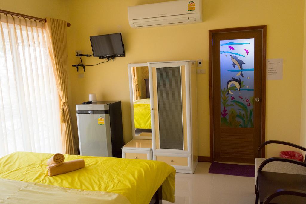 Rak Ban Kerd House Ξενοδοχείο Ko Si Chang Δωμάτιο φωτογραφία